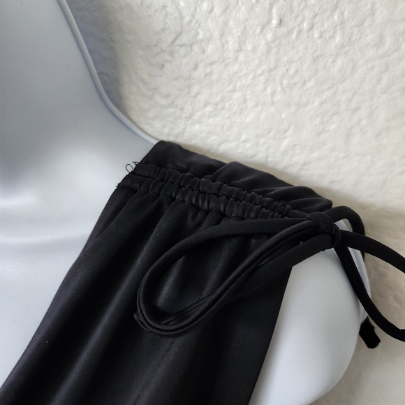 Asos ruched shoulder plunge swimsuit in black women's size 6 - Picture 3 of 14